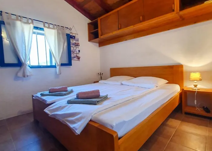 Ribarska Kuca Dario * Murter